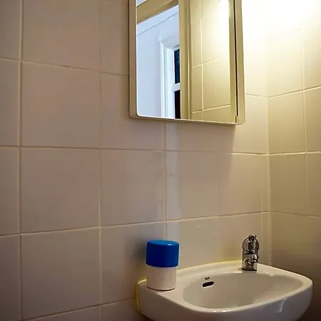 Nations Hostel Lissabon